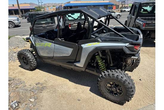 2025 rzr xp® 4 1000 ultimate