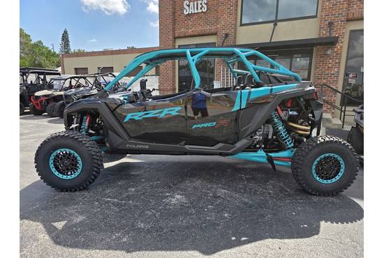 2025 RZR PRO R 4 ULTIMATE - BLACK CRYSTAL / RADIANT GREEN