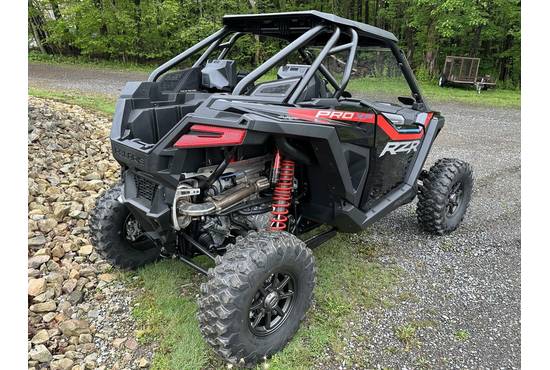 2025 rzr pro xp® ultimate