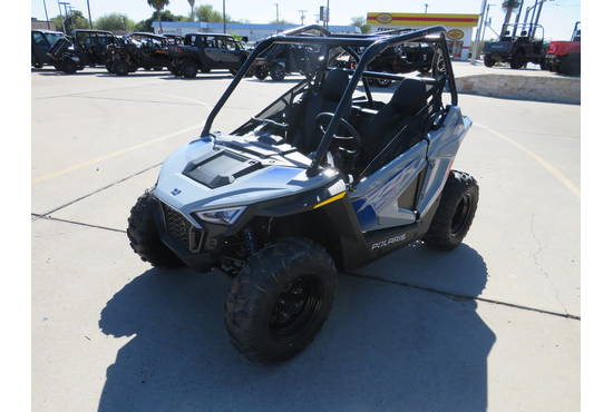 2025 rzr® 200 efi