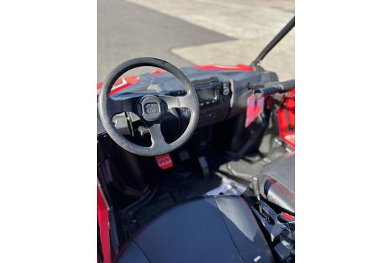 2025 rzr® 200 efi