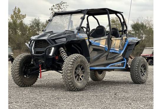 2023 RZR XP 4 1000 Ultimate Onyx Black