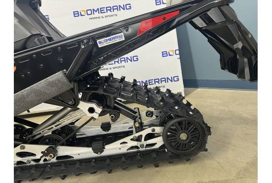 2025 650 Indy SP 137 ES