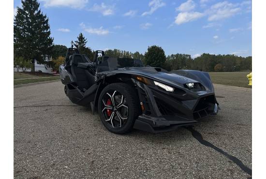 2025 slingshot® r (autodrive)
