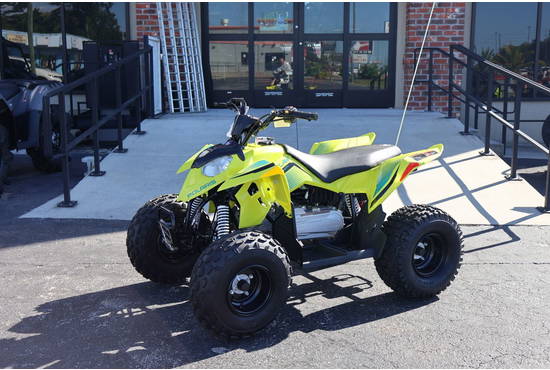 2026 OUTLAW 110 LIME SQUEEZE 110 EFI