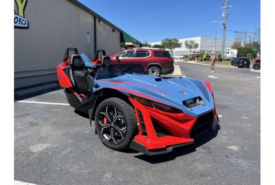 2025 slingshot® r (autodrive)