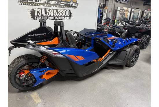 2024 Slingshot® R Radar Blue Fade