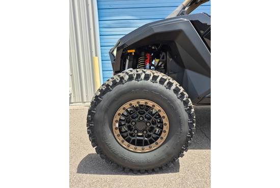 2025 rzr pro r 4 ultimate