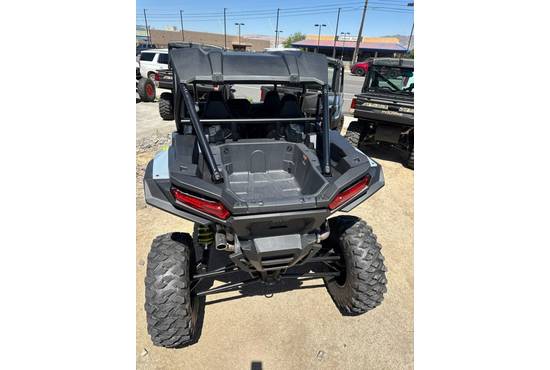 2025 rzr xp® 4 1000 ultimate