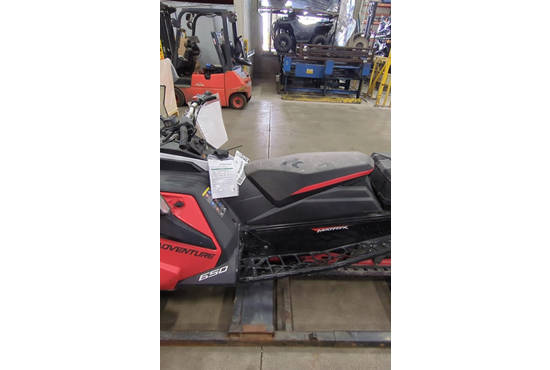 2022 650 indy adventure 137