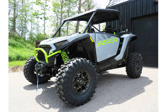 2025 RZR XP 1000 Ultimate