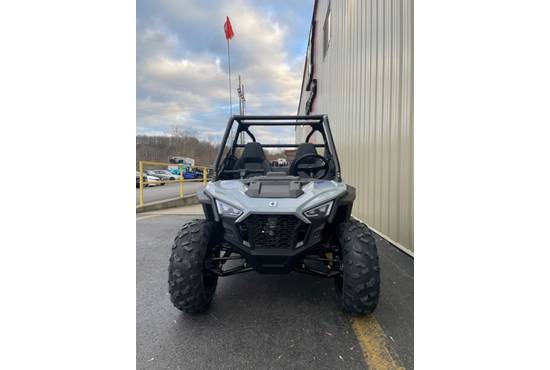 2025 rzr® 200 efi