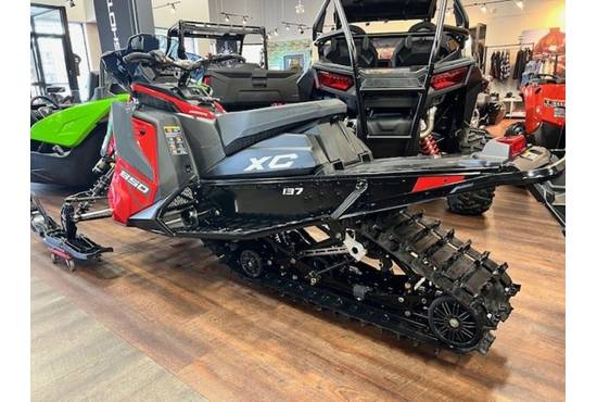 2024 850 Indy XC 137 Indy Red