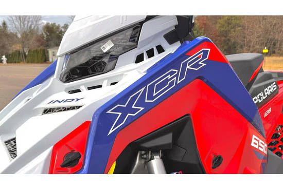2024 650 Indy XCR 128 Premium Indy Red