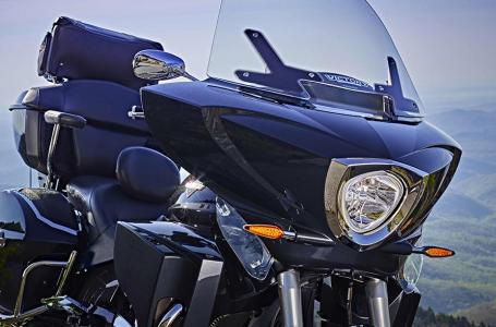 2016 Victory Motorcycles Cross Country Tour® - Photo 8