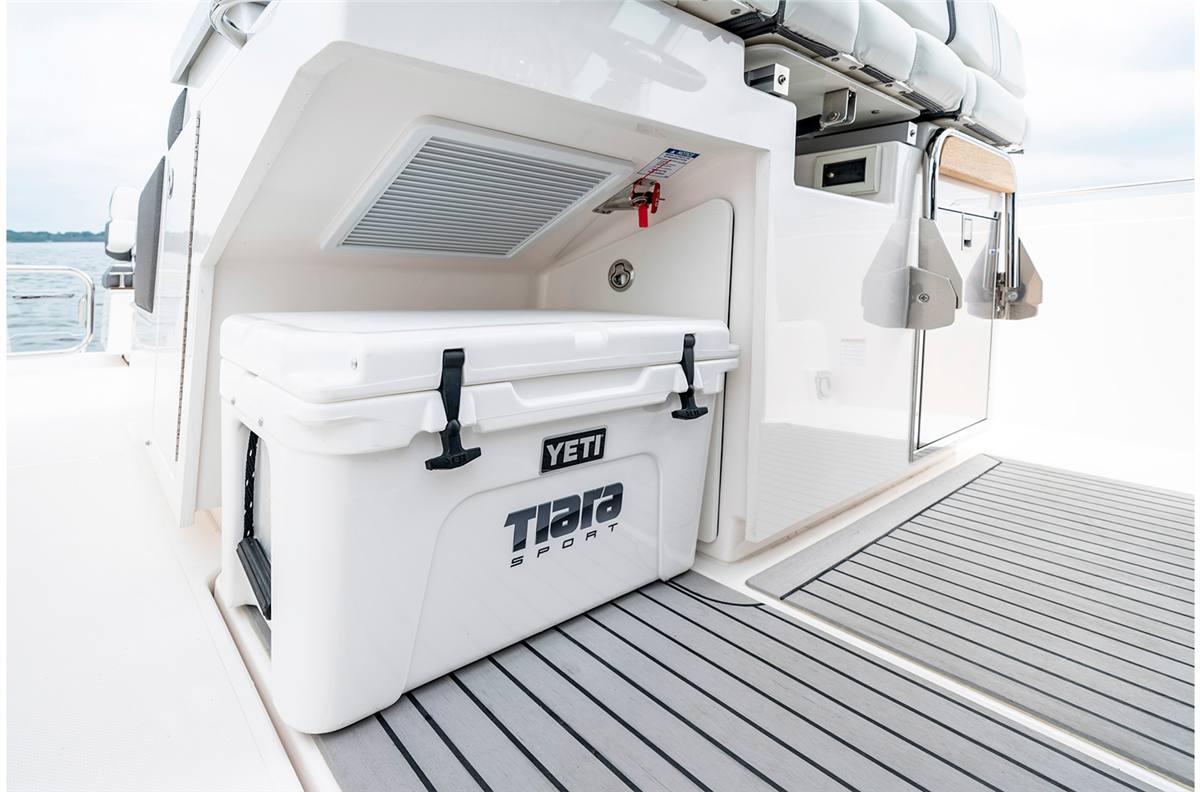 21 Tiara 34 Ls For Sale In Brick Nj Comstock Yacht Sales Marina Brick Nj 732 9 2500