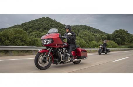 2021 Indian Motorcycle CHALLENGER LIMITED, RUBY MTLLC, CAL Limited - Photo 10