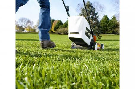 2022 Toro 21" 60V MAX* Electric Battery SMARTSTOW® Self-Propel High Wheel Mower (21357) - Photo 4