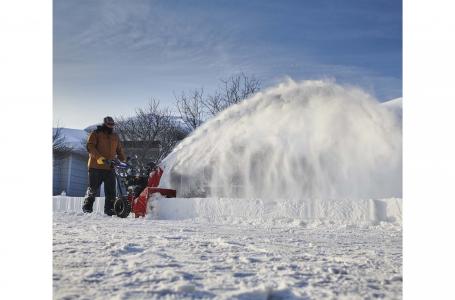 2022 Toro 24" Power Max® 824 OE 252cc Two-Stage Electric Start Gas Snow Blower (37798) - Photo 2