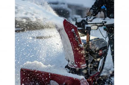 2022 Toro 24" 60V MAX* (2 x 6.0 ah) Electric Battery Power Max® e24 Two-Stage Snow Blower (39924) - Photo 6