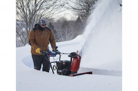 2022 Toro 26" Power Max® 826 OAE 252cc Two-Stage Electric Start Gas Snow Blower (37799) - Photo 2