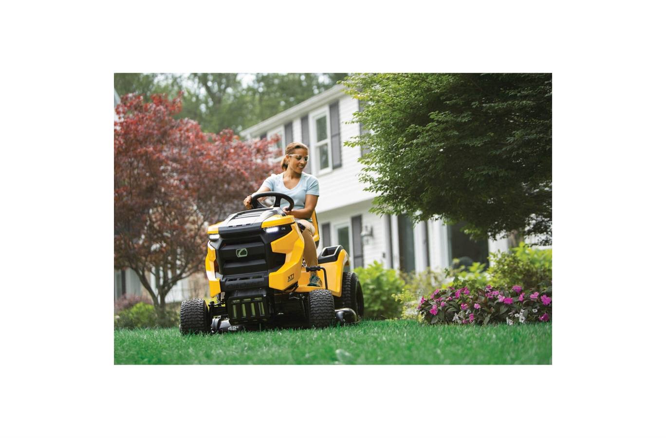2022 Cub Cadet XT1 LT42 (13AKA9TSA10) for sale in Wrentham, MA. Norfolk
