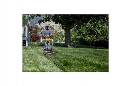2022 DeWalt 2X20V MAX* Brushless Cordless 21-1/2 in. Rear Wheel Drive Self-Propelled Mower Kit (DCMWSP255U2-CA) - Photo 9