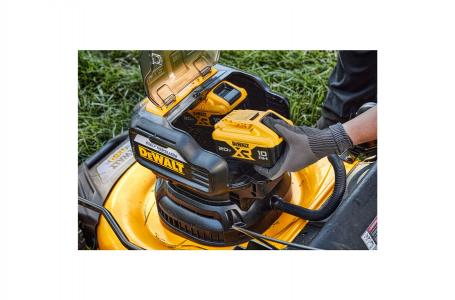 2022 DeWalt 2X20V MAX* Brushless Cordless 21-1/2 in. Rear Wheel Drive Self-Propelled Mower Kit (DCMWSP255U2-CA) - Photo 12