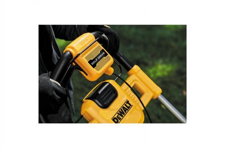 2022 DeWalt 2X20V MAX* 21-1/2 in. Brushless Cordless FWD Self-Propelled Lawn Mower (DCMWSP244U2-CA) - Photo 18