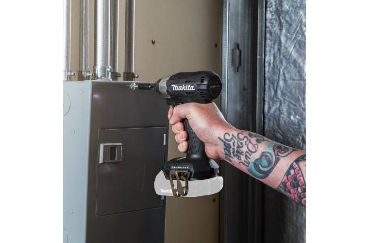 2022 Makita 18V LXT® Lithium-Ion Sub 