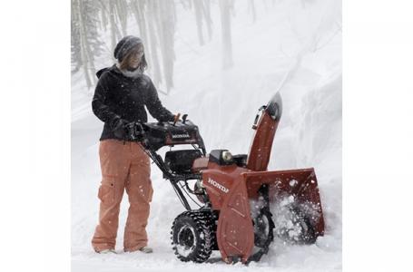 2023 Honda Power Equipment HSS724AWD - Photo 2