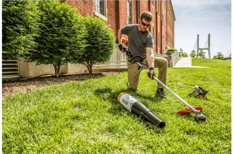 2023 STIHL KM 91 R - Photo 4