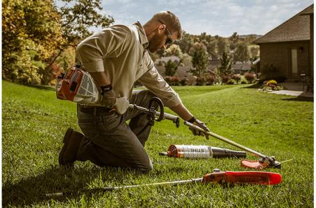 2023 STIHL KM 56 RC-E - Photo 2