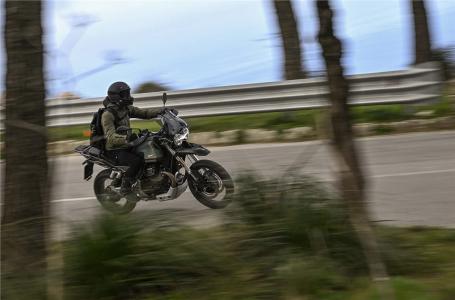 2023 Moto Guzzi V85 TT Base - Photo 5
