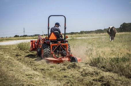 2023 Kubota B2601HSD - Photo 8