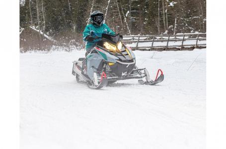 2024 Polaris 550 INDY EVO 121 - Photo 4