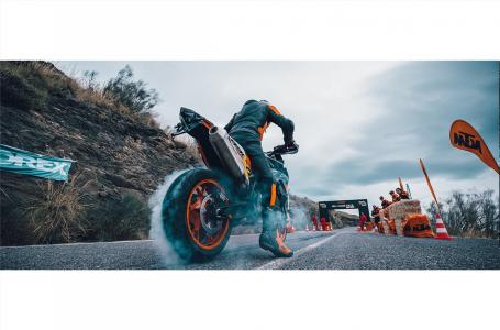 2024 KTM 890 SMT - Photo 5