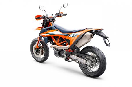 2024 KTM 690 SMC R - Photo 3