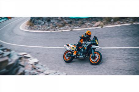 2024 KTM 890 SMT - Photo 3