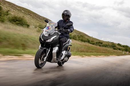 2024 Honda ADV 160 - Photo 3