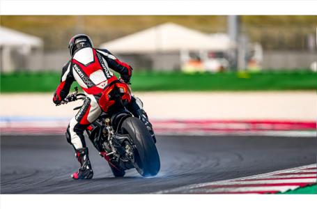 2024 Ducati Streetfighter V2 - Photo 6