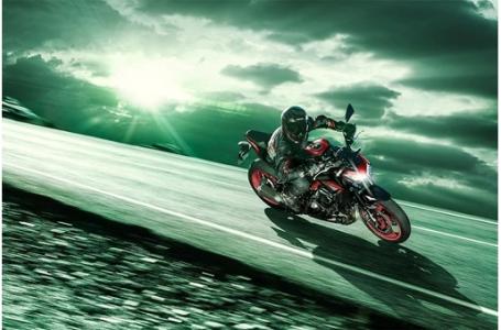 2024 Kawasaki Z900 ABS Candy Persimmon Red/Ebony - Photo 13