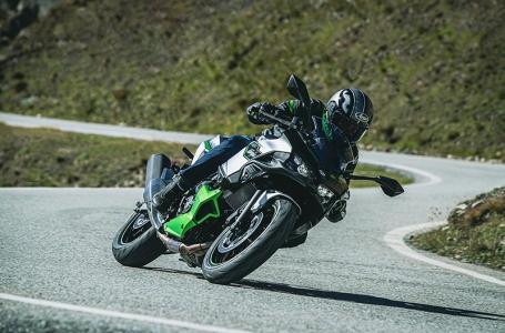 2024 Kawasaki Ninja® 7 Hybrid ABS - Photo 6