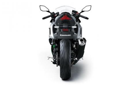 2024 Kawasaki Ninja 7 Hybrid - Photo 4