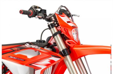 2024 Beta Motorcycles 300 RR 2-Stroke - Photo 2