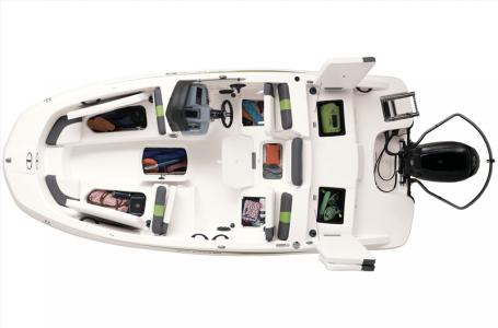 2024 Tahoe T16 - Photo 15