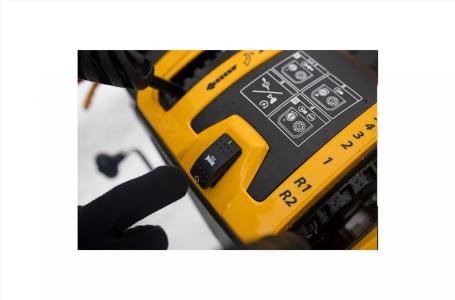2024 Cub Cadet 2X 30 EFI - Photo 5