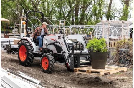 2024 Bobcat CT2040 MST - Photo 2