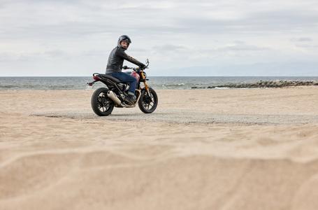 2025 Triumph Speed 400 - Photo 11