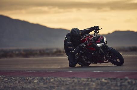 2025 Triumph Street Triple 765 RS - Photo 12